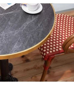 60 cm verstelbare zwartmarmeren terrastafel en 2 rode stoelen