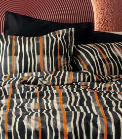 2 persoons beddengoed 240x220 cm+2 kussenslopen 63x63 cm katoensatijn