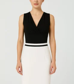 Aansluitende kokerrok met contrasterende zwarte streep