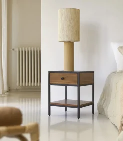 Agra - Nachtkastje in massief acacia en metaal