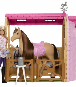 Barbie paard speelset Ultimate Stable met accessoires en pop