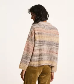 Beige trui van gebreide stof met ronde hals