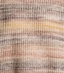 Beige trui van gebreide stof met ronde hals