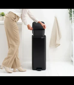 Brabantia Bo Pedaalemmer, 30 liter, stil sluitend, kunststof binnenemmer - Matt Black