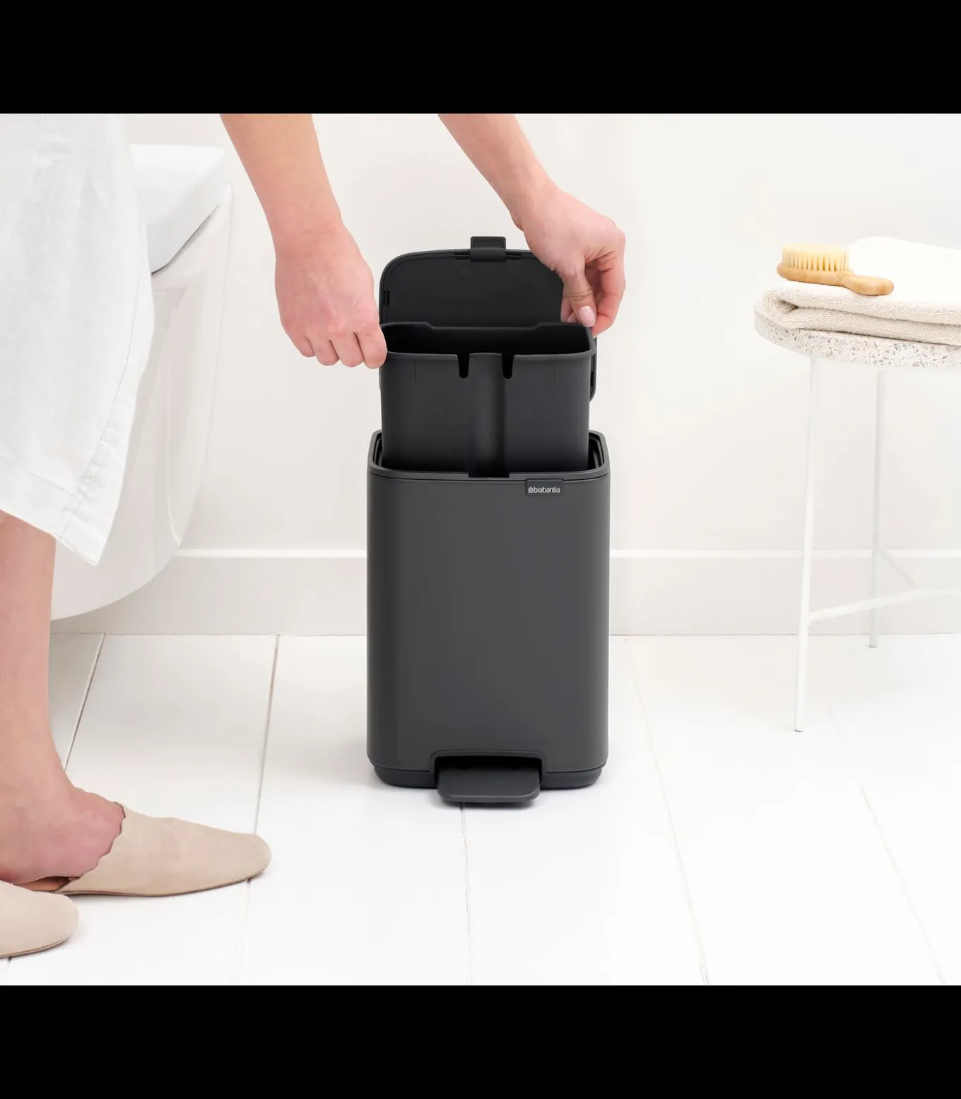 Brabantia Bo Pedaalemmer, 4 liter, stil sluitend, kunststof binnenemmer - Mineral Infinite Grey