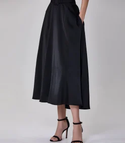 Brede riem uitlopende rok