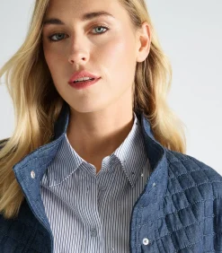 Donkerblauw jasje met opstaande kraag