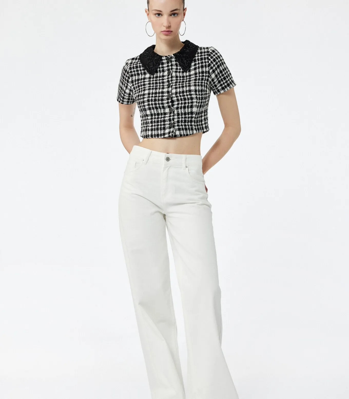 Geruit Crop Blouse Korte Mouwen met Bebe Kraag