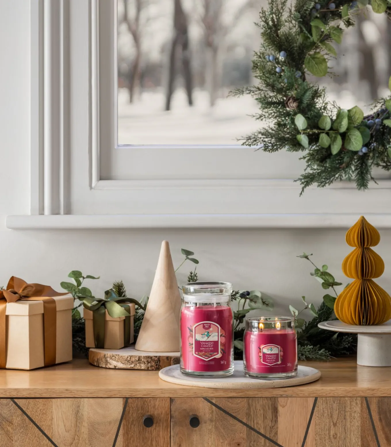 Geurkaars Santa on Skis Signature Large Jar