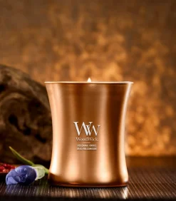 Geurkaars Volcanic Orris Medium Candle