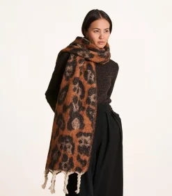Grote bruine luipaardsjaal