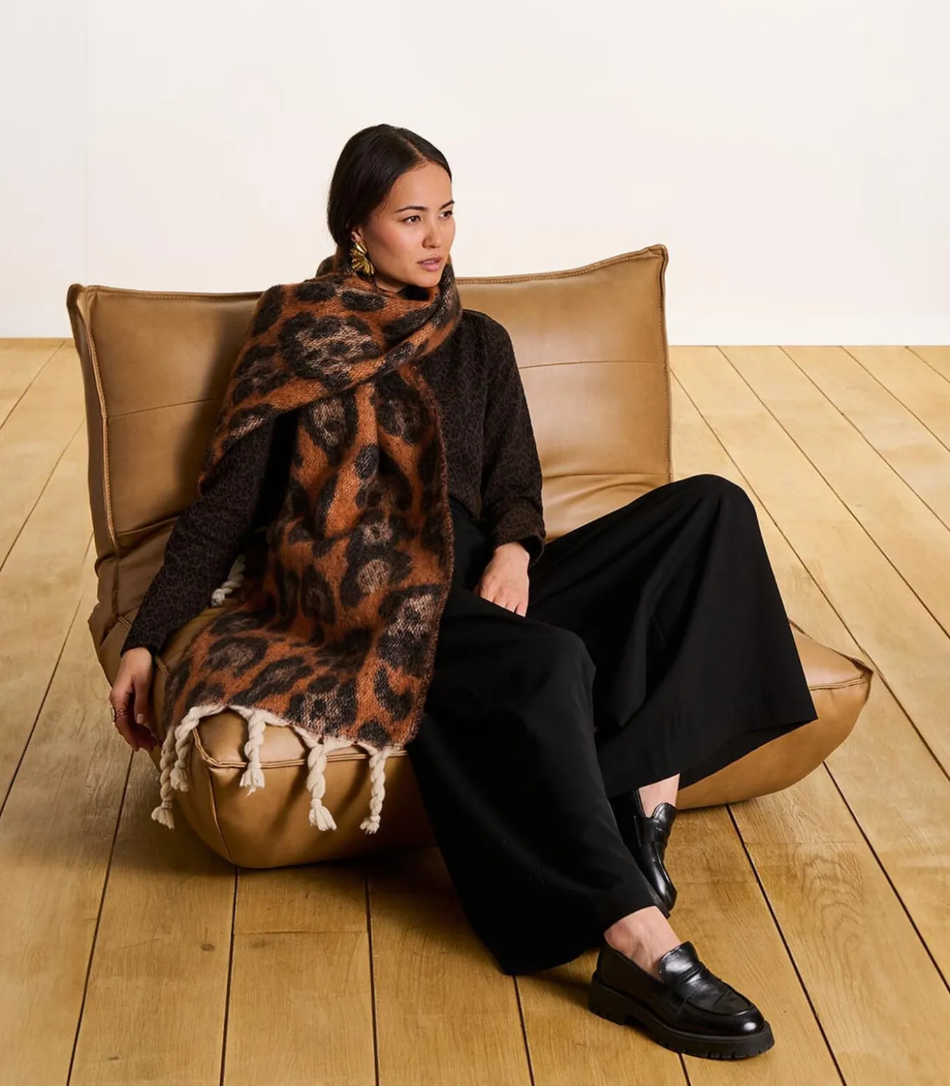 Grote bruine luipaardsjaal