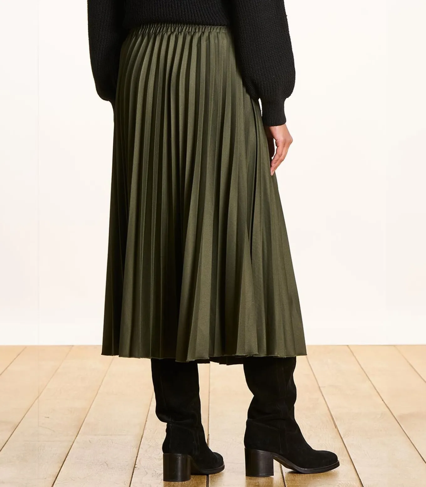 Halflange kaki plooirok van flanel