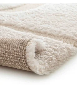 Hoogpolig vloerkleed met ecru geometrisch patroon 120 x 170 cm