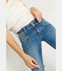 Jeans bootcut 2002, lengte 34
