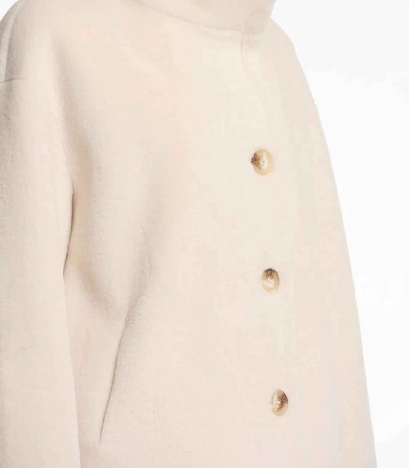 Mantel van imitatiebont met hoge kraag Berk 42