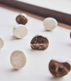 Marmeren kapstokhaak