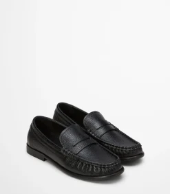 Penny loafer model Fiona