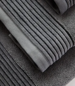 Premium Handdoek SOOTHING SHADOWS. Biologisch Katoen