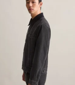 Regular spijkerjasje