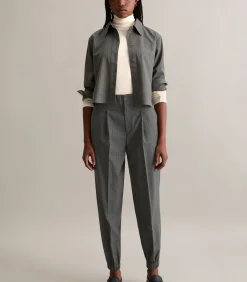 Relaxte cropped krijtstreepbroek