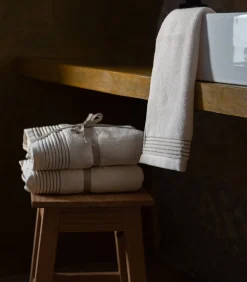 Set van 6 Premium Handdoeken SERENE BLISS (2-30x50cm, 2-50x100cm, 2-100x150cm)