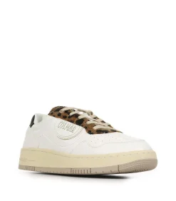 Sneakers Austin Look