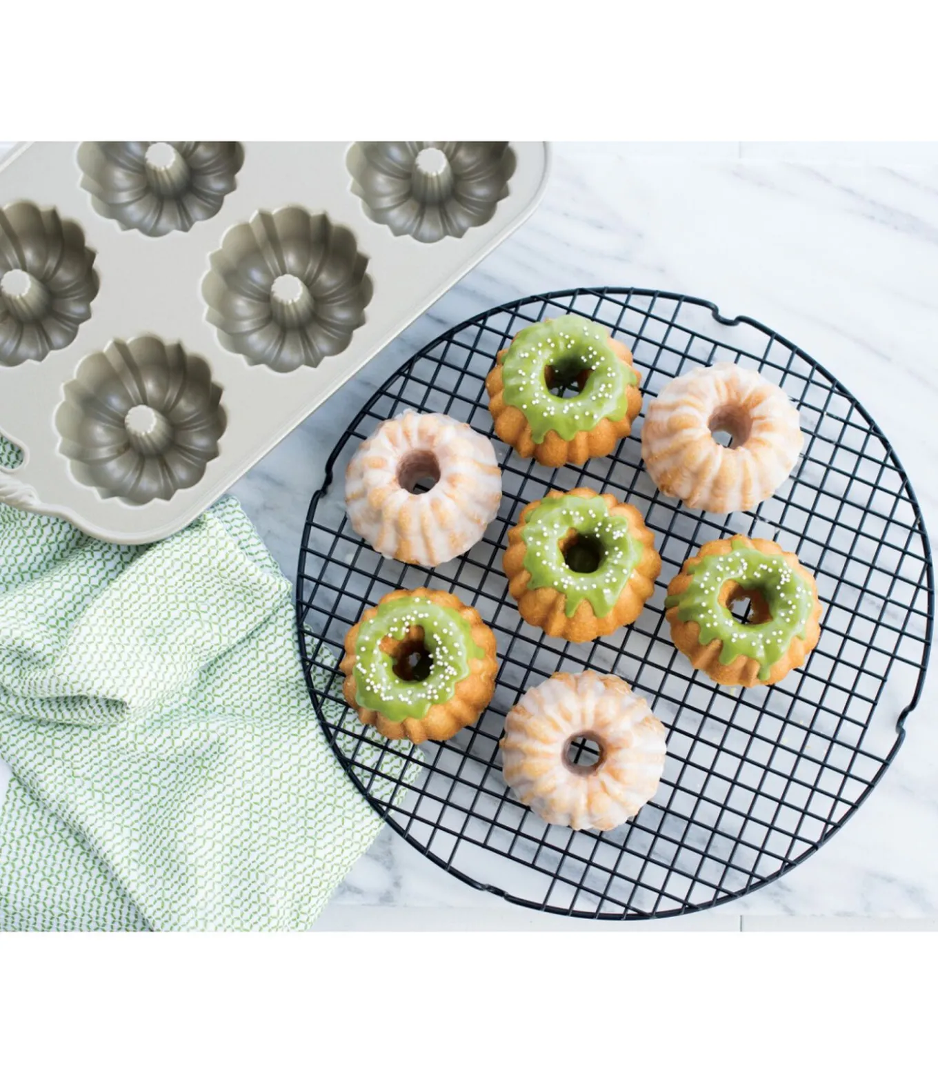 Tulband Bakvorm Anniversary Bundtlette Goud - 6 Tulbanden