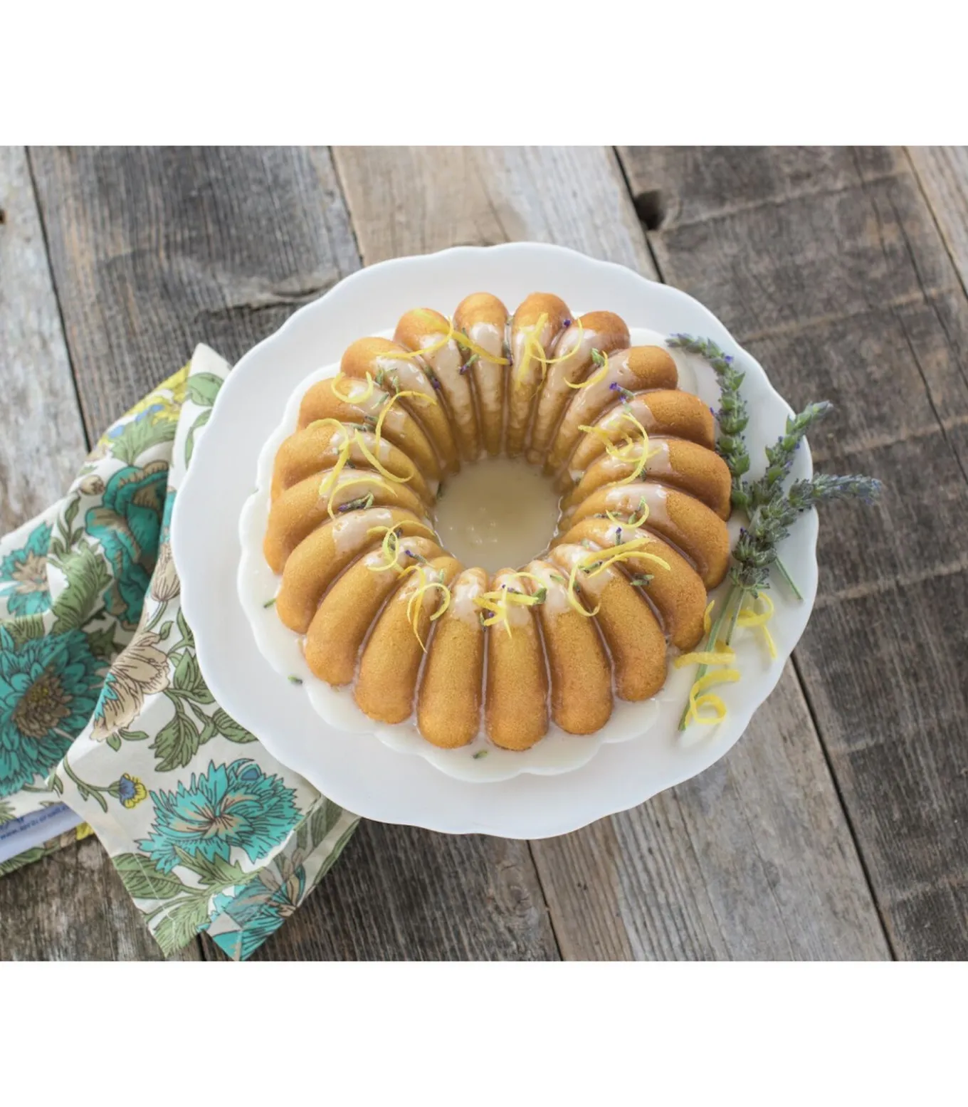 Tulband Bakvorm Elegant Party Goud ø 23 cm / 2.4 liter