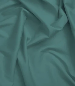 vlak laken katoensatijn