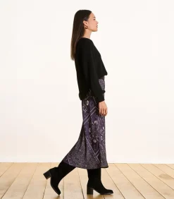 Vloeiende rok in pruimkleurige twill met sjaalprint